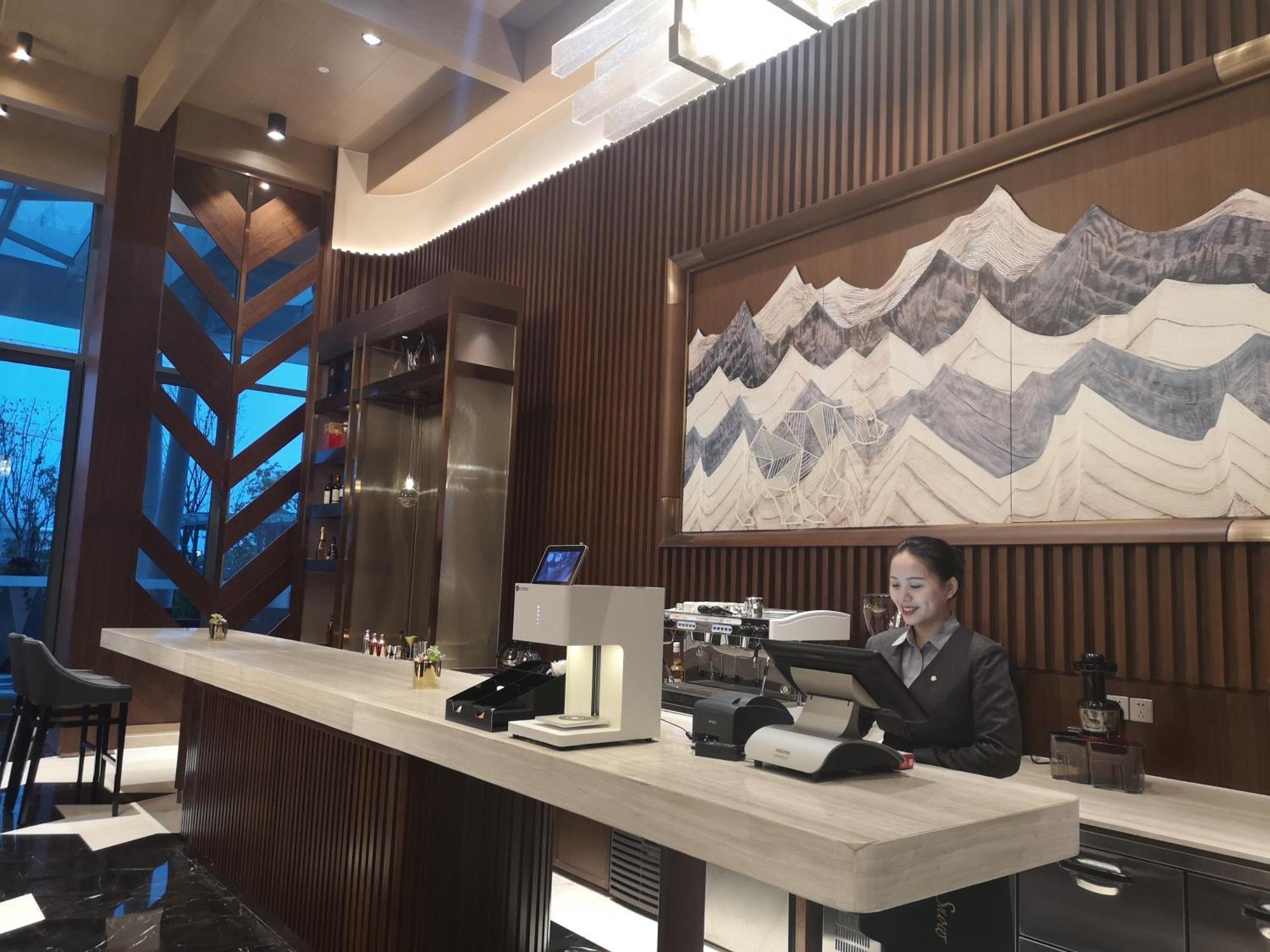L+Snow Supreme Hotel Шанхай Екстер'єр фото
